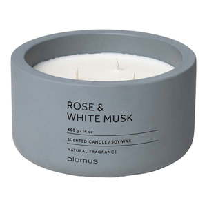 Vonná sójová sviečka doba horenia 25 h Fraga: Rose and White Musk – Blomus vyobraziť