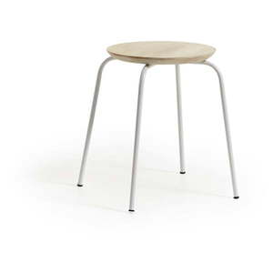 Biela kovová stolička so sedákom z mangového dreva Kave Home Nax vyobraziť