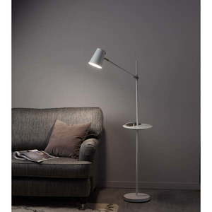 Stojacia lampa s odkladacím priestorom v bielej farbe Markslöjd Linear vyobraziť