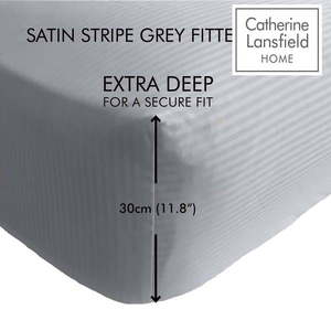 Sivá napínacia plachta 135x190 cm Satin Stripe - Catherine Lansfield vyobraziť