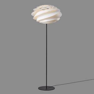 LE KLINT LE KLINT Swirl biela dizajnová stojaca lampa vyobraziť