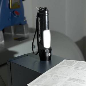 Brennenstuhl LED baterka LuxPremium LED baterka THL 300 vyobraziť