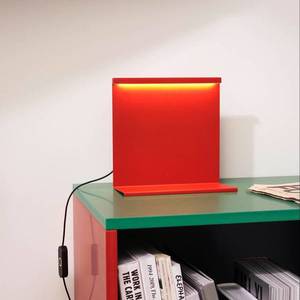 HAY HAY LBM stolová LED lampa so stmievačom, červená vyobraziť