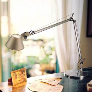 Artemide LED lampa na písací stôl Artemide Tolomeo stmievač vyobraziť