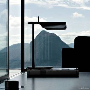 FLOS FLOS Tab stolová LED lampa, čierna vyobraziť