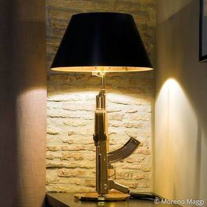 FLOS FLOS Table Gun – stolná lampa, zlatá vyobraziť