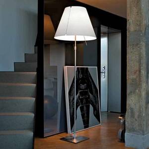 Luceplan Luceplan Grande Costanza – stojaca lampa vyobraziť