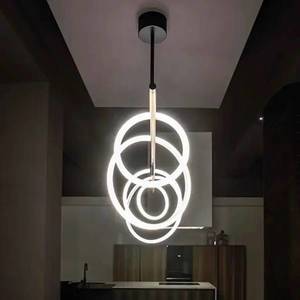 Marchetti Ulaop LED závesné svetlo, päť kruhov, biela vyobraziť