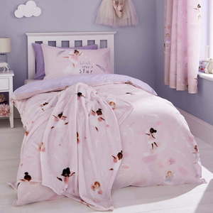 Ružovo-fialová detská deka z mikroplyšu 130x170 cm Dancing Fairies – Catherine Lansfield vyobraziť