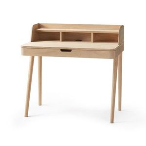 Písací stôl/sekretár z masívneho dubového dreva s veľkým úložným priestorom vyobraziť