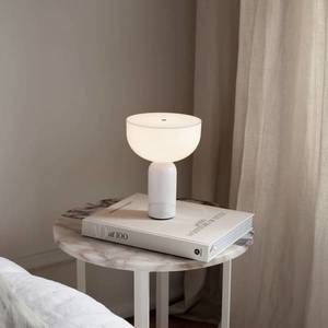 New Works New Works Kizu stolová lampa na batérie biela vyobraziť
