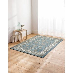 Obdĺžnikový koberec s perzským vzorom vyobraziť