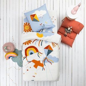 Detská bavlnená posteľná bielizeň Lietajúci drak s potlačou vyobraziť
