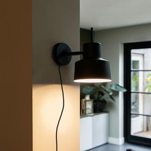 Inteligentné nástenné svietidlo čierne vrátane WiFi A60 - Chappie vyobraziť