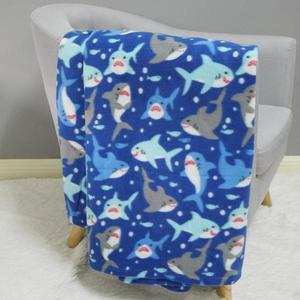Fleecová deka žraloky 170x220 modrá vyobraziť
