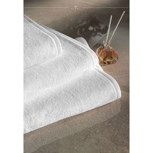 Hotelový uterák alebo osuška hladká 70 x 140 cm vyobraziť