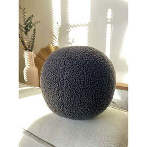 Dekoračný vankúš z materiálu bouclé ø 20 cm Top – Mioli Decor vyobraziť