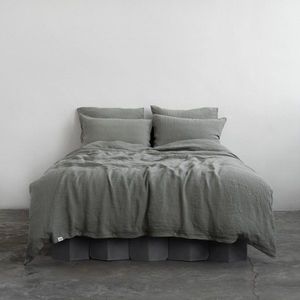 Khaki predĺžené ľanové obliečky na dvojlôžko 200x220 cm – Linen Tales vyobraziť
