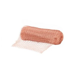 Kvetináče, dekorácie a osvetlenie vyobraziť