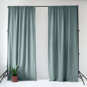 Sivomodrý ľanový záves 140x330 cm Blue Fog – Linen Tales vyobraziť