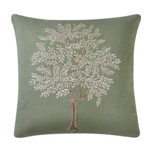 Bavlnený dekoračný vankúš 45x45 cm Woodland Trees Embroidered – Catherine Lansfield vyobraziť