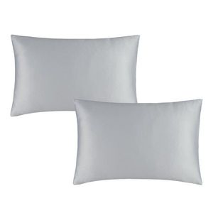 Saténové obliečky na vankúše v súprave 2 ks 75x50 cm Silky Soft – Catherine Lansfield vyobraziť