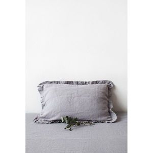 Svetlosivá ľanová obliečka na vankúš s riaseným lemom Linen Tales, 50 x 60 cm vyobraziť