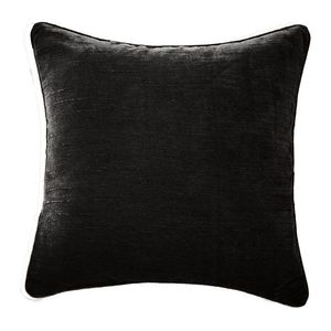 Dekoračný vankúš zo ženilky 55x55 cm Selene Luxury Chenille – Hyperion vyobraziť