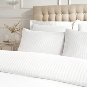 Damaškové obliečky na vankúše v súprave 2 ks 75x50 cm Satin Stripe – Catherine Lansfield vyobraziť