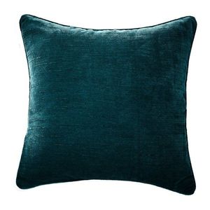 Dekoračný vankúš zo ženilky 55x55 cm Selene Luxury Chenille – Hyperion vyobraziť