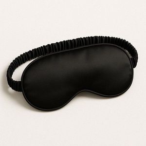 Čierna hodvábna maska ​​na spanie Mulberry Silk – Mila Home Luxury vyobraziť