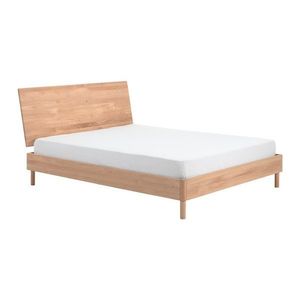 Dvojlôžková posteľ z dubového dreva bez roštu 160x200 cm v prírodnej farbe Forrest – Vipack vyobraziť