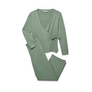 Domáca súprava z jemnej pleteniny vyobraziť