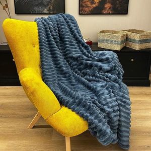 Deka Laura 70x140 cm 3 modrá vyobraziť