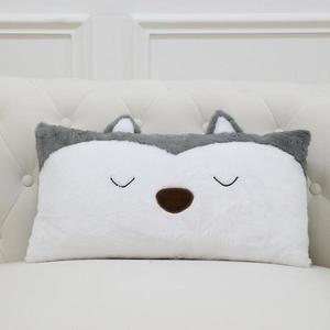 Vankúš pes 30x56cm sivý vyobraziť