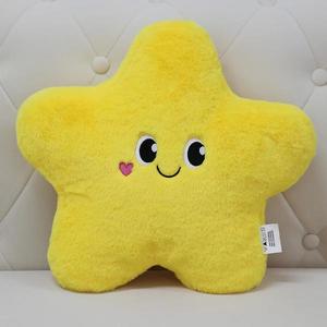 Vankúš Hviezda 40x40 cm žltý vyobraziť