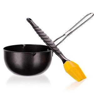 Miska so silikónovým štetcom vyobraziť