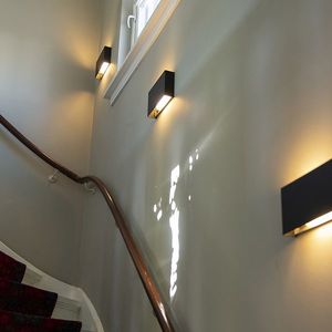 Moderná nástenná lampa čierna - Otan vyobraziť