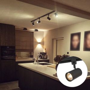 Inteligentný 1-fázový koľajnicový systém so 4 WiFi bodovými svetlami GU10 čierny - Jeana vyobraziť