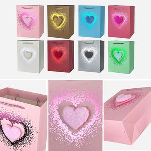 Papierová darčeková taška TORO 44x31x12cm MIX srdce 3D vyobraziť