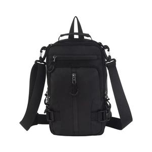 Canyon - Taška cez rameno 3, 5 l čierna CNS-CBD1B1 vyobraziť