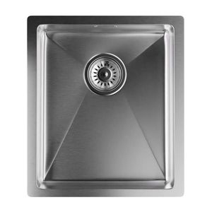 Klarstein TitanSteel Kuchynský drez 45 x 39 cm (DxŠ) s povrchom odolný voči hrdzi, poškriabaniu a teplu vyobraziť