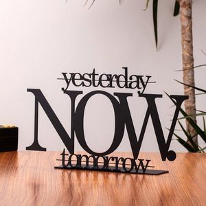 Dekoratívny predmet Now Tomorrow - Black vyobraziť