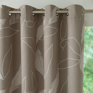 Zatemňovací záves s potlačou listov vyobraziť