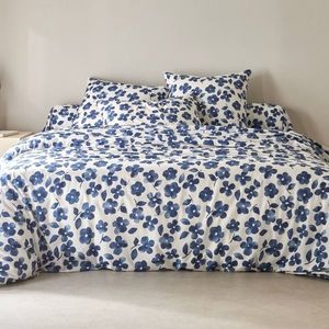 Posteľná bavlnená bielizeň Petúnia s potlačou vyobraziť