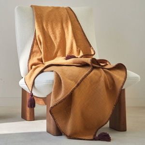 Jednofarebný pléd z textúrovanej bavlny vyobraziť
