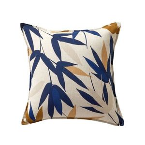 Vankúš s potlačou bambusových listov vyobraziť