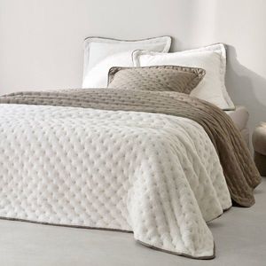 Obojstranná prikrývka na posteľ z prešívaného mikrovlákn /sherpa vyobraziť