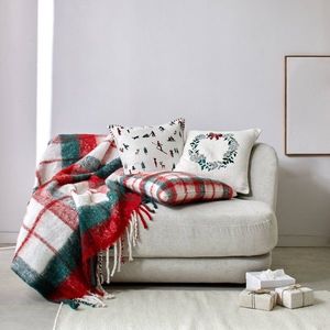 Hebký kockovaný pléd so strapcami vyobraziť