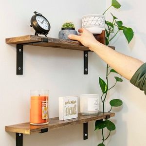 Dekoratívna drevená nástenná polica Lam022 vyobraziť